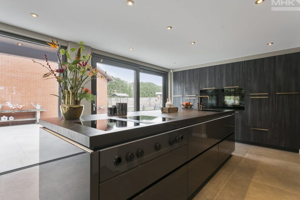 02_Beerens_Keuken_Zwart_Eiland_Manders-1600×1067