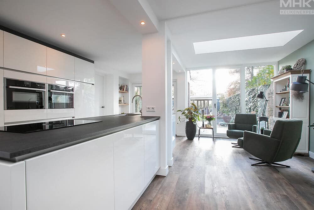 03_Beerens_Keuken_Eiland_Wit_Halbeek